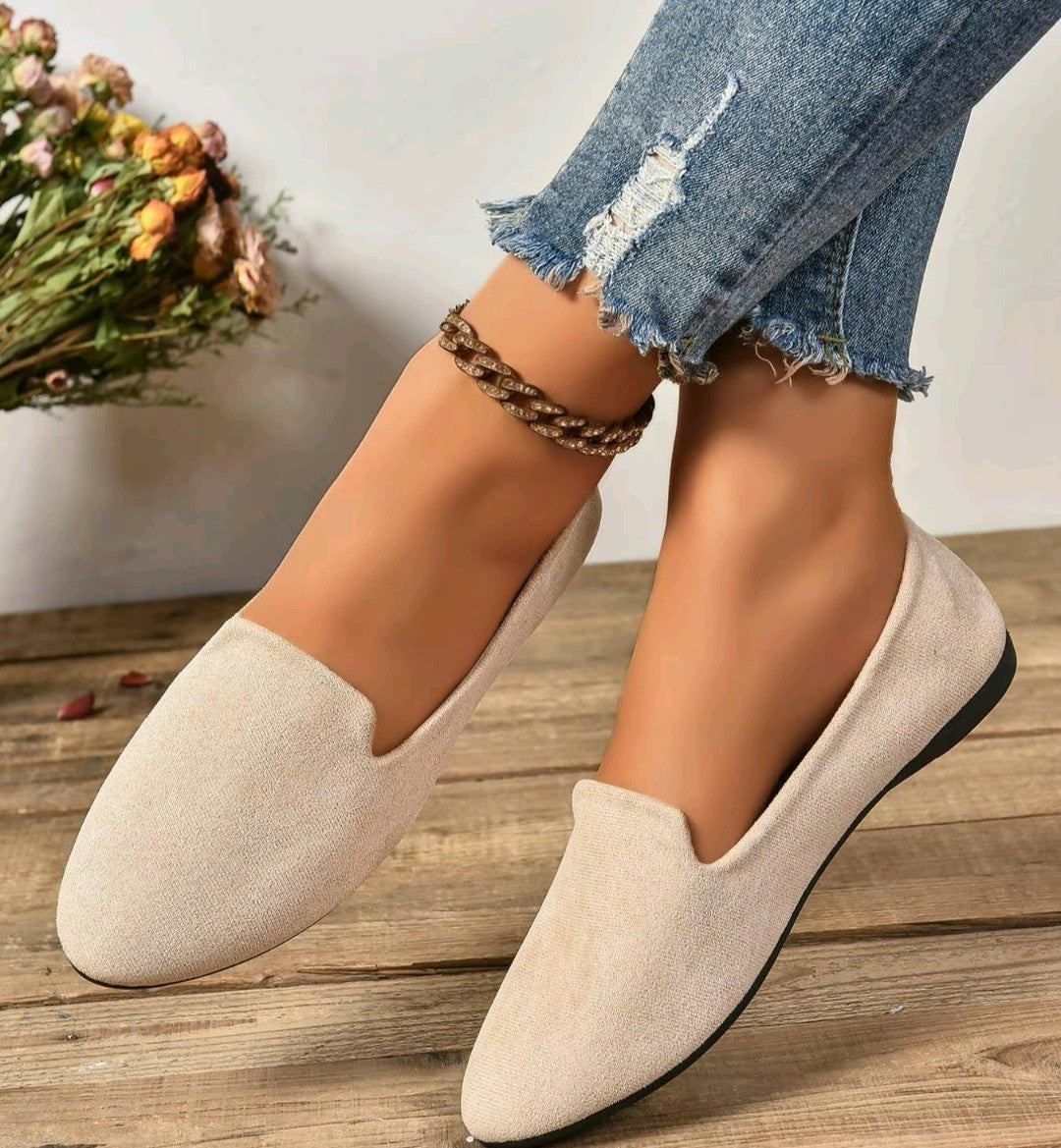 Plain Pattern Pointed Toe Flat Shoes